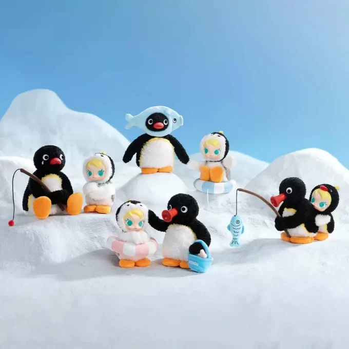 Baby Molly × Pingu Happy Fishing-serien – Vinylplyschhänge Öppen ask