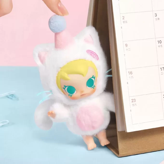 Baby Molly Pocket Friends-serien – Vinylplyschhänge Öppen ask