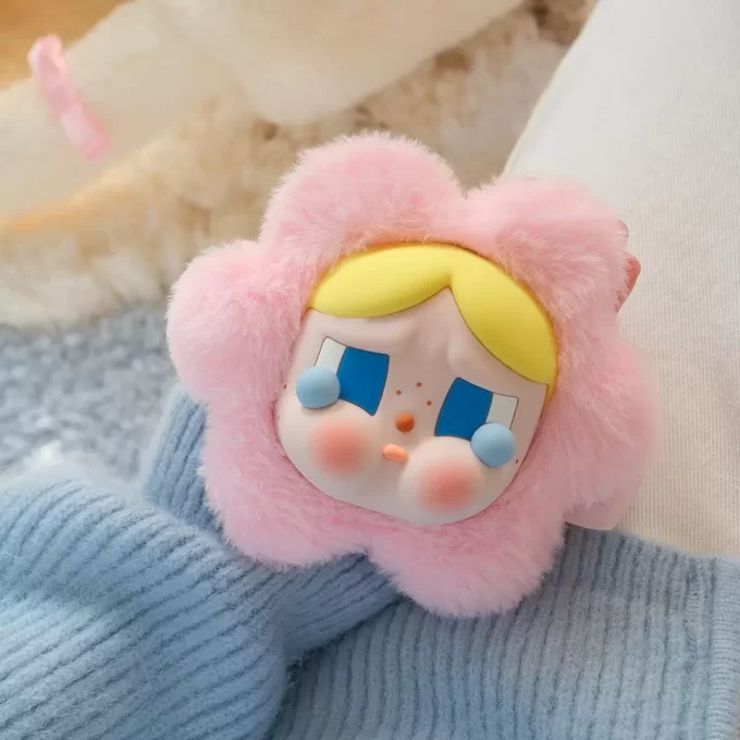 CRYBABY Sad Club-serien – Silikonplysch-hörlursväska