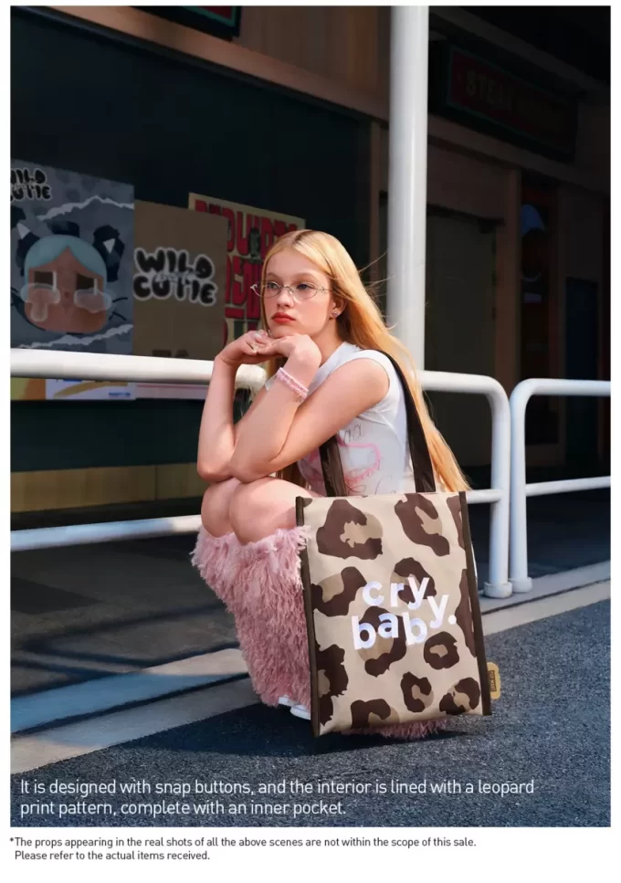 CRYBABY Wild But Cutie-serien – Axelväska