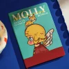 MOLLY Jubileumsstatyer Klassisk Retro 2-serien – Anteckningsbok