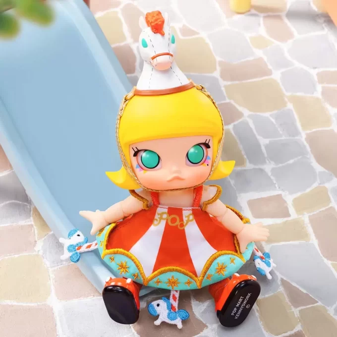MOLLY Karusell Actionfigur