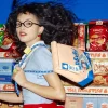 MONSTERNA Wacky Mart-serien – Messengerväska
