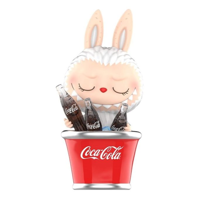 Pop Mart x Coca-Cola The Monsters Labubu-figur ”Dags att svalna”